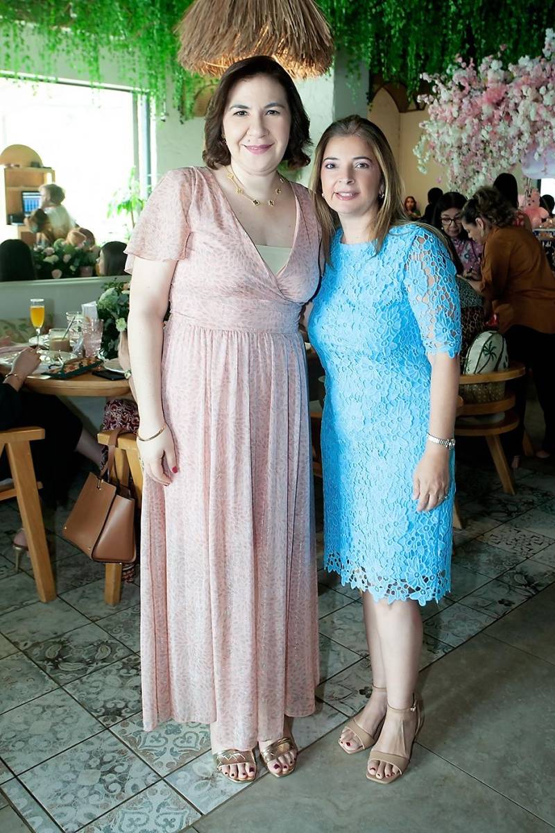 Melissa Perdomo y Brenda Castillo.