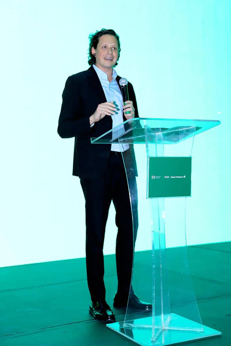 Lito Castillo.