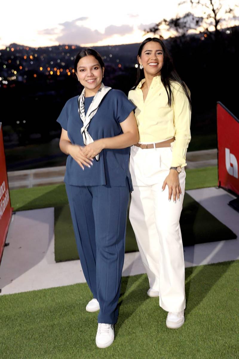 Ana Gómez y Norma Farías.
