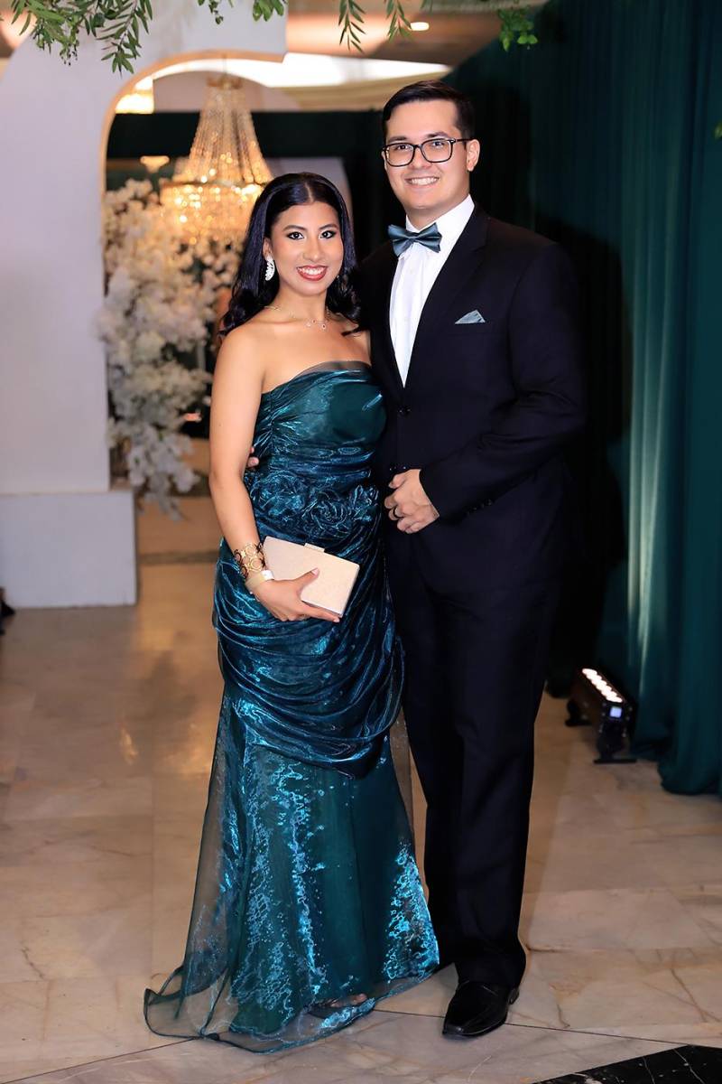 Fiesta de la prom 2025 de la Academia Los Pinares