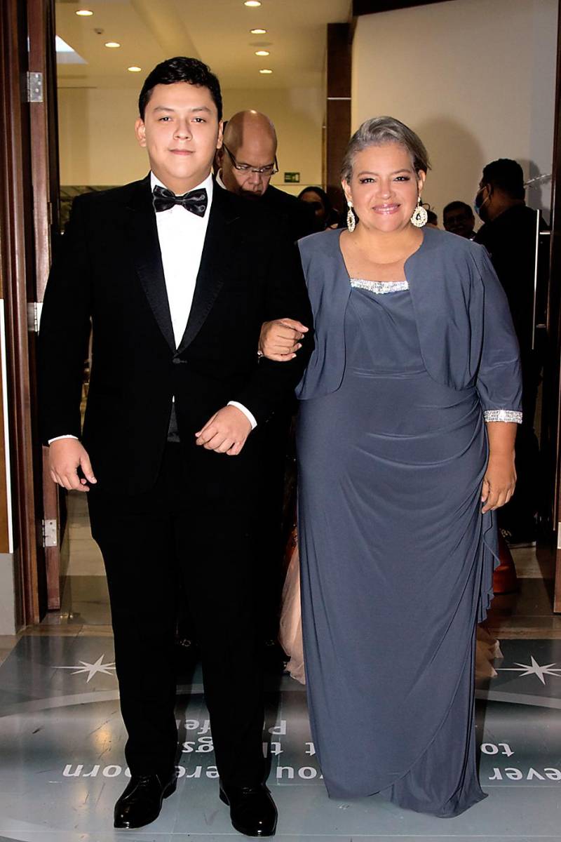 Samuel y su madre Gabriela Quiróz