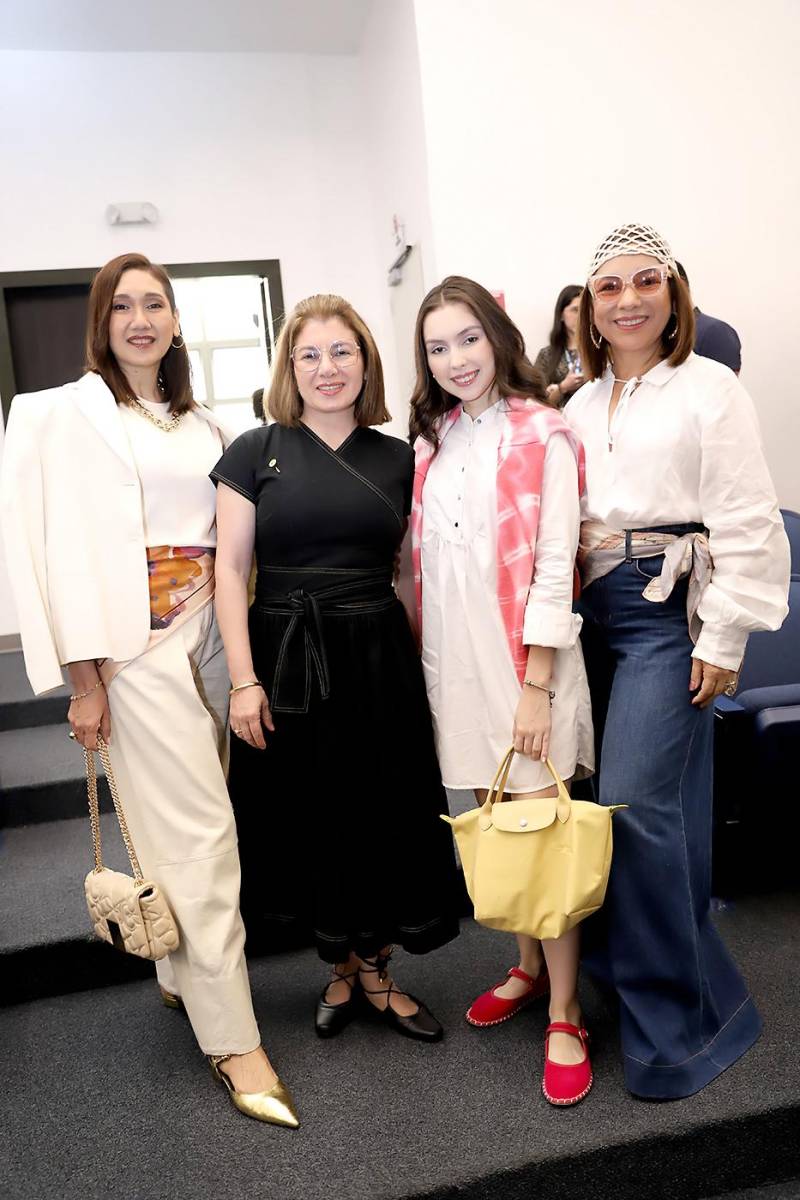 Nineth Espinoza, Gladys González, Dariela Fernández y Sandra Noguera.