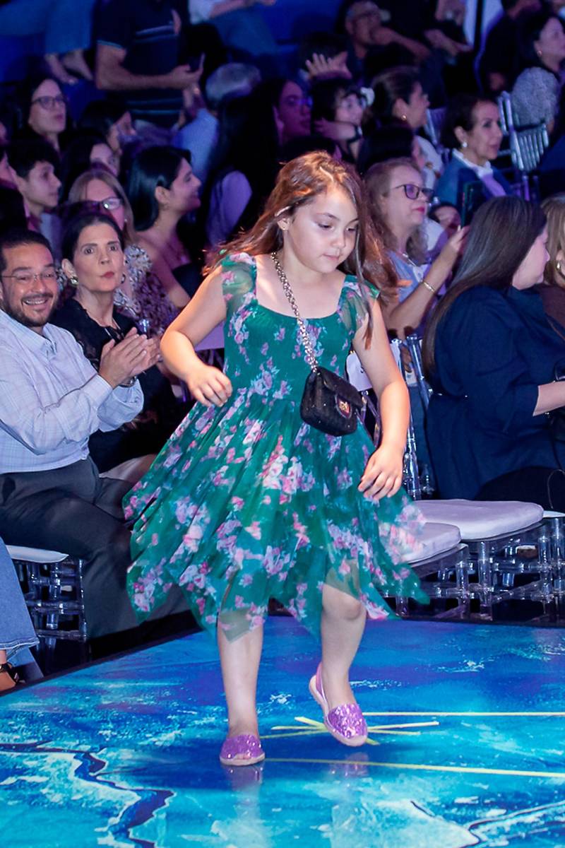 Senior Fashion Show 2026 de la Escuela Internacional Sampedrana, parte 3