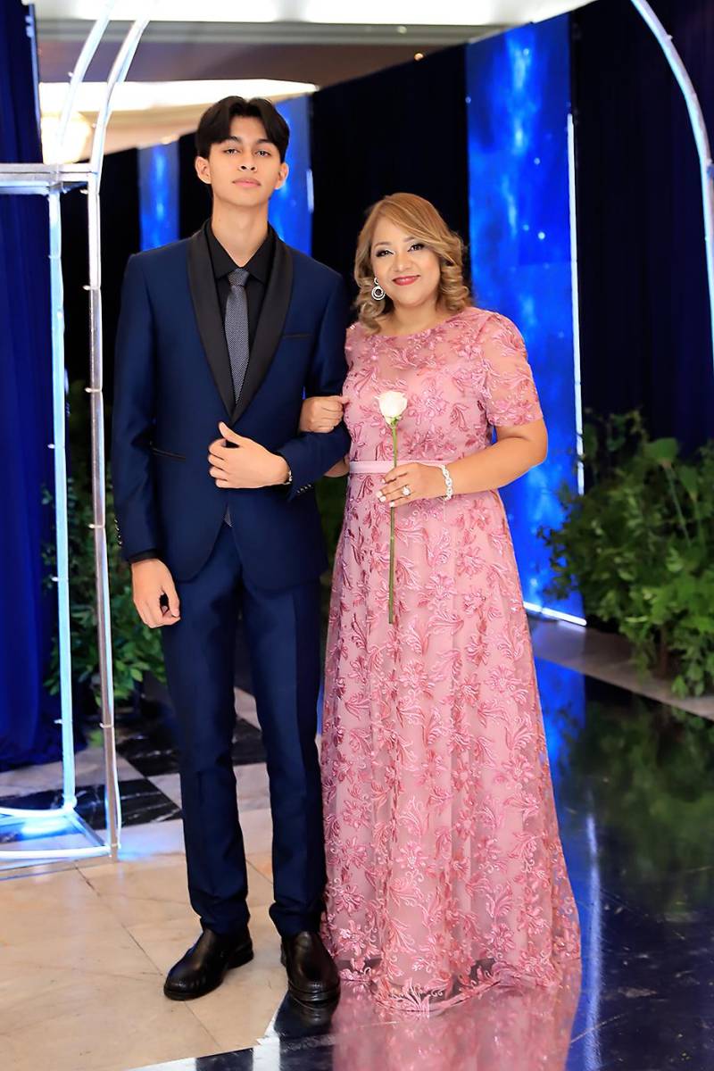 José Flores y Grisselda Rodríguez.