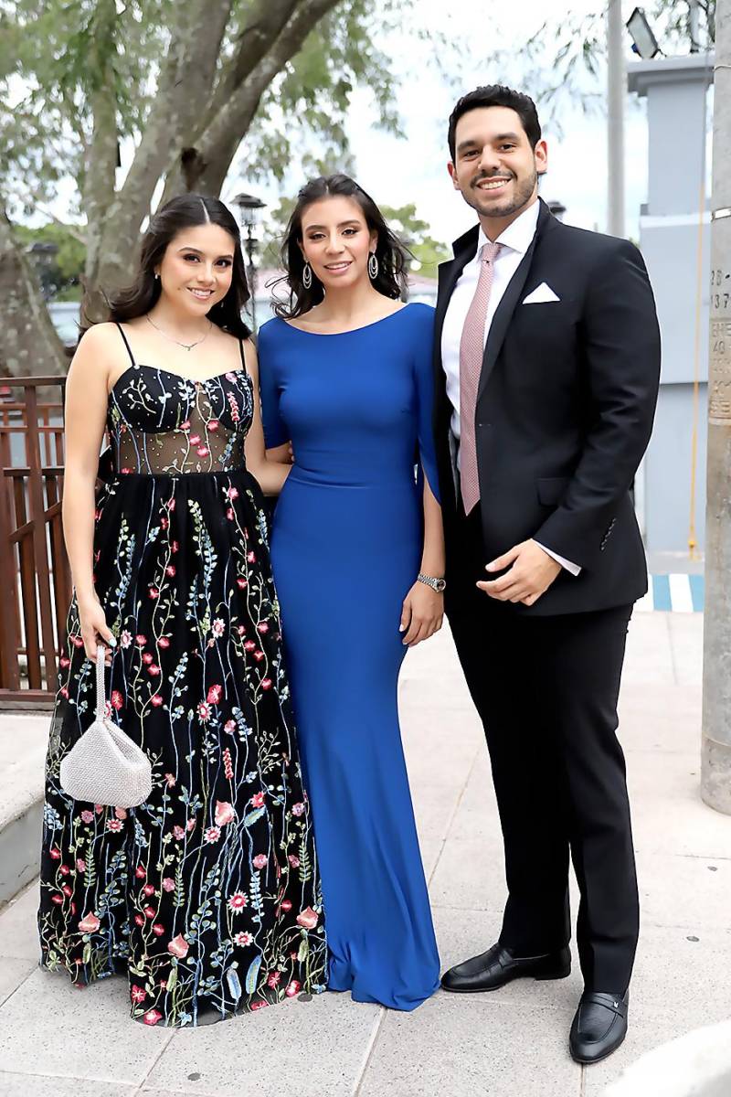 Gabriela Melgar, Donatella Alcerro y Jorge Luis Rivera