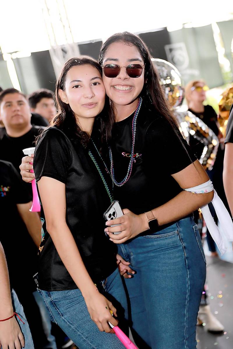 Ana Arguijo y Adriana Hernández.