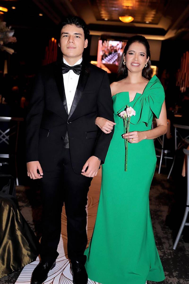 José Canales y Anny Cárcamo.