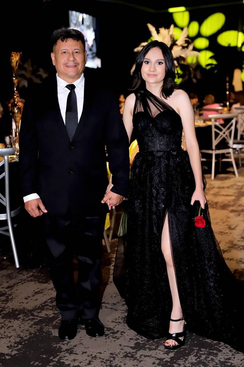 Carlos y Amy Díaz. 