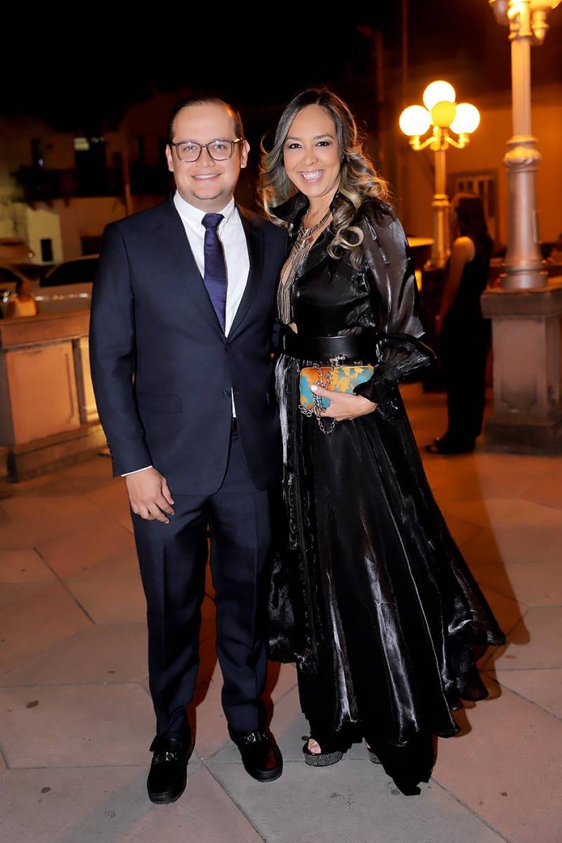 Danny Rodríguez y Cosette Tonh.