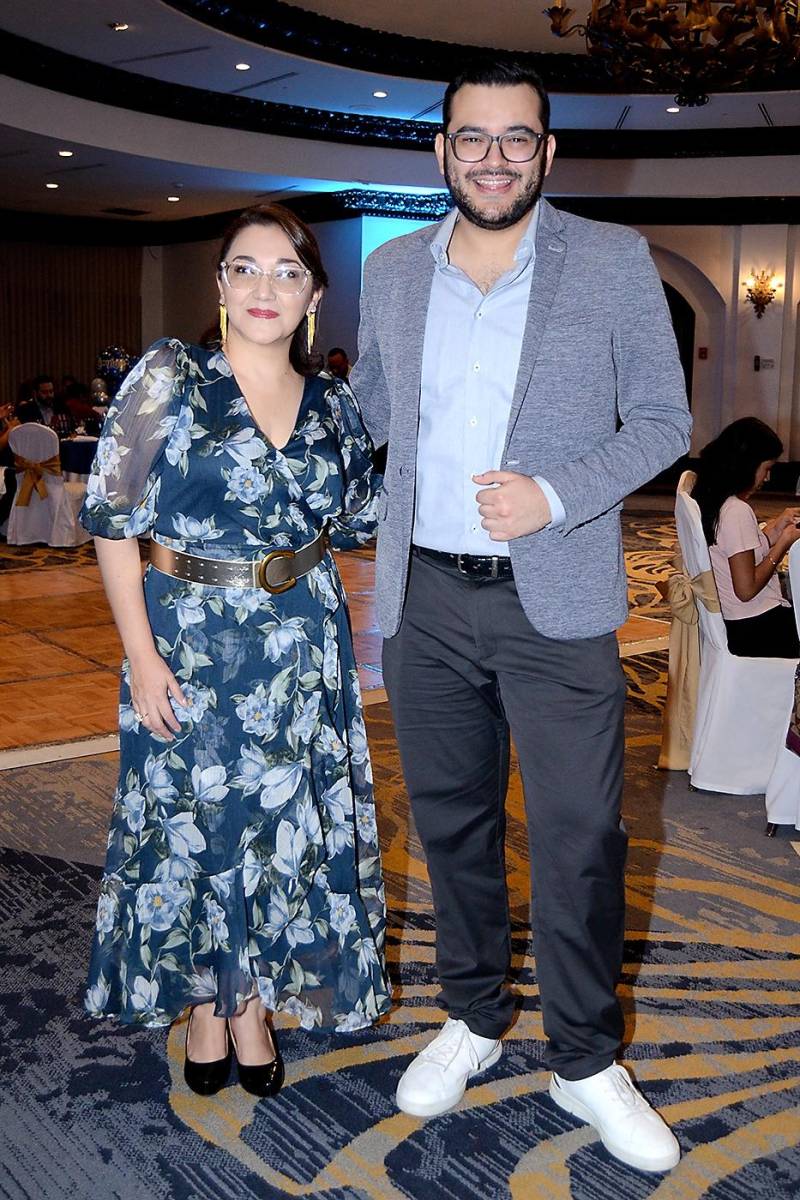 Indiana Otero y Gabriel Ortez.