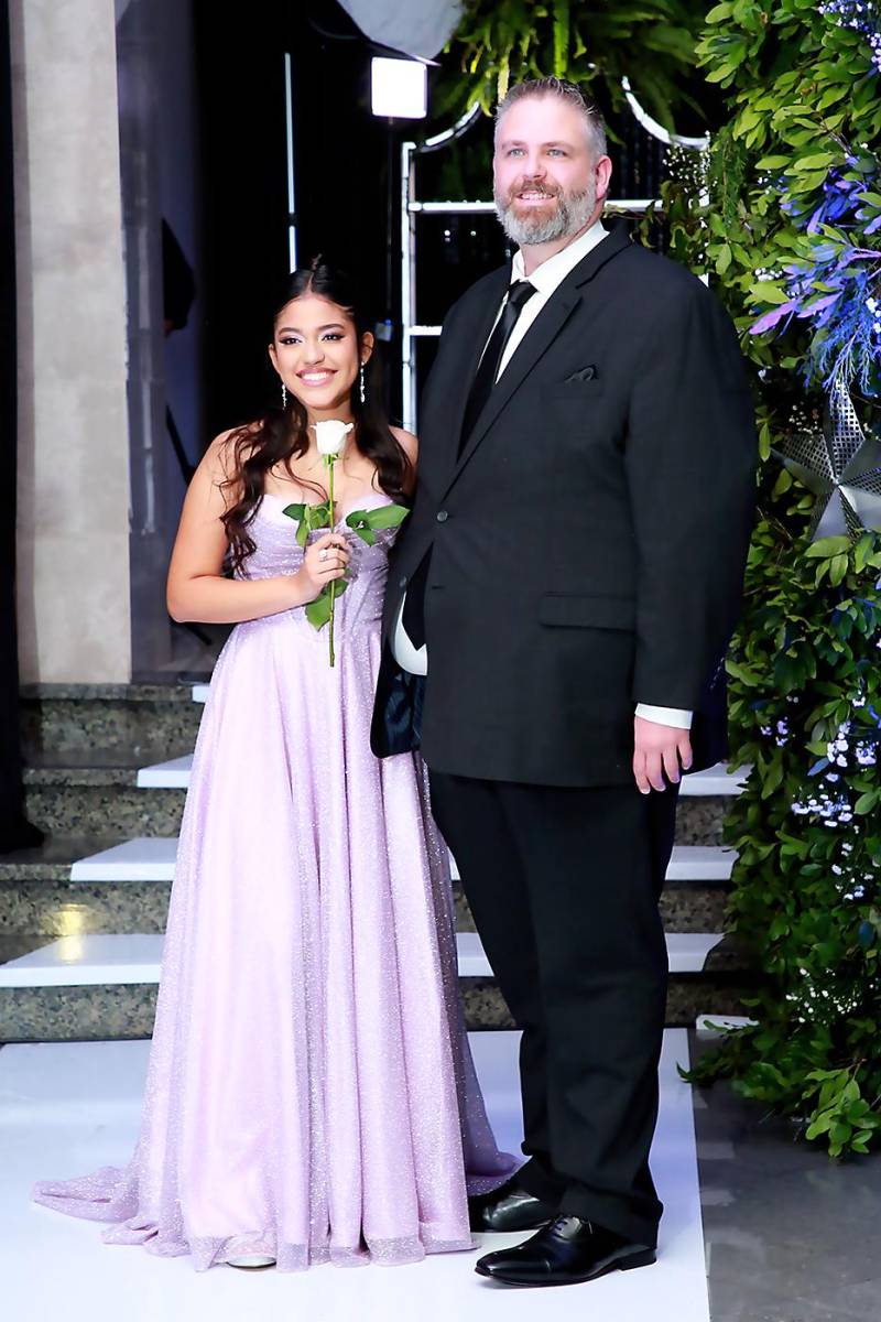 Camila Isabel Delgadillo y su tío Marc Ryan Frost 