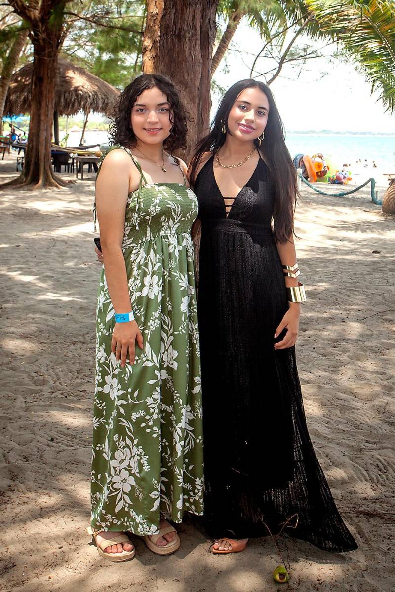 Cecilia Castro y Diana Mendoza.