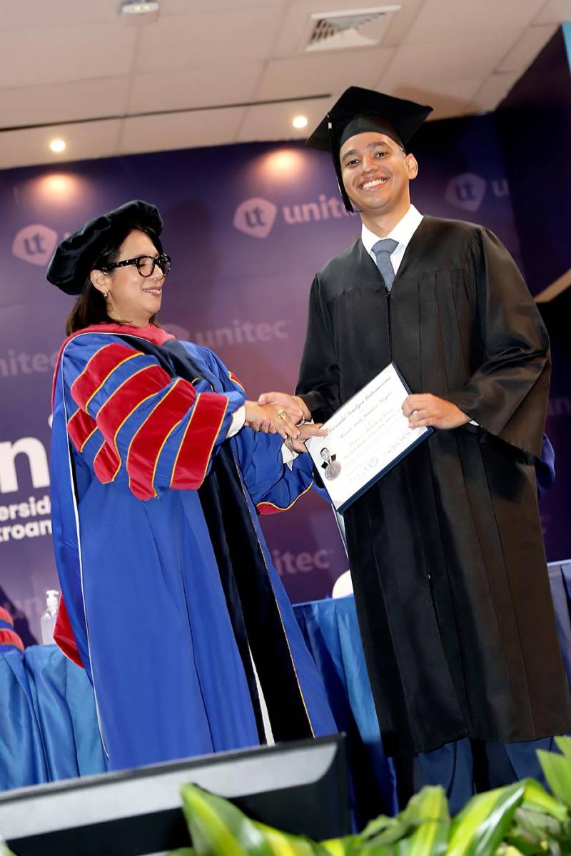 Graduaciones de Pregrado de UNITEC TGU 2025