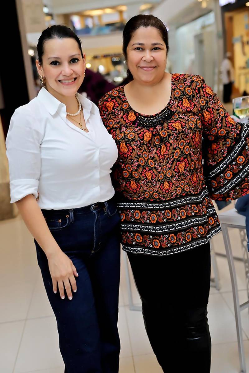 Peggy Castillo y Brenda Ortez. 