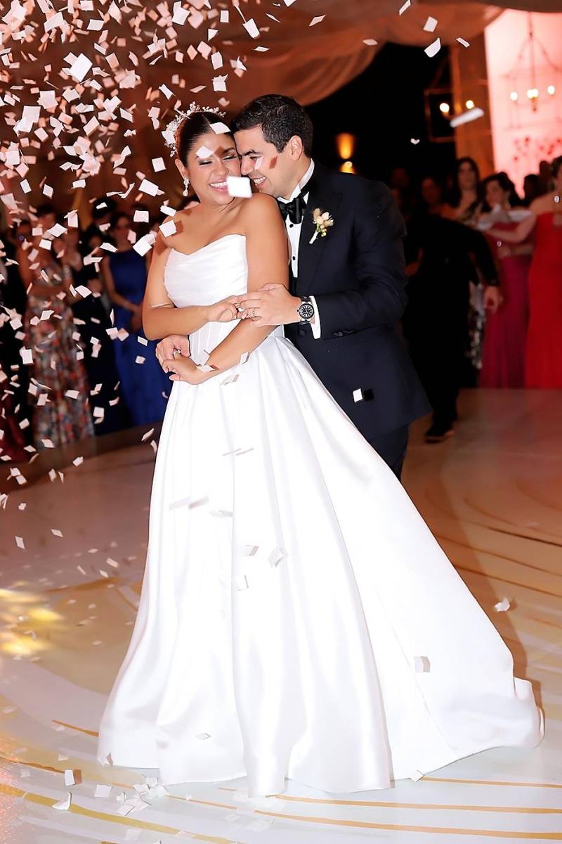 Así fue la boda de Próspero Castellanos y María Isabel Simón