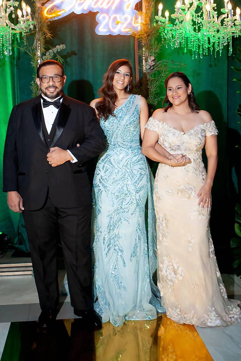 Darío y Ana Pascua con su hija Dariana Lucía 