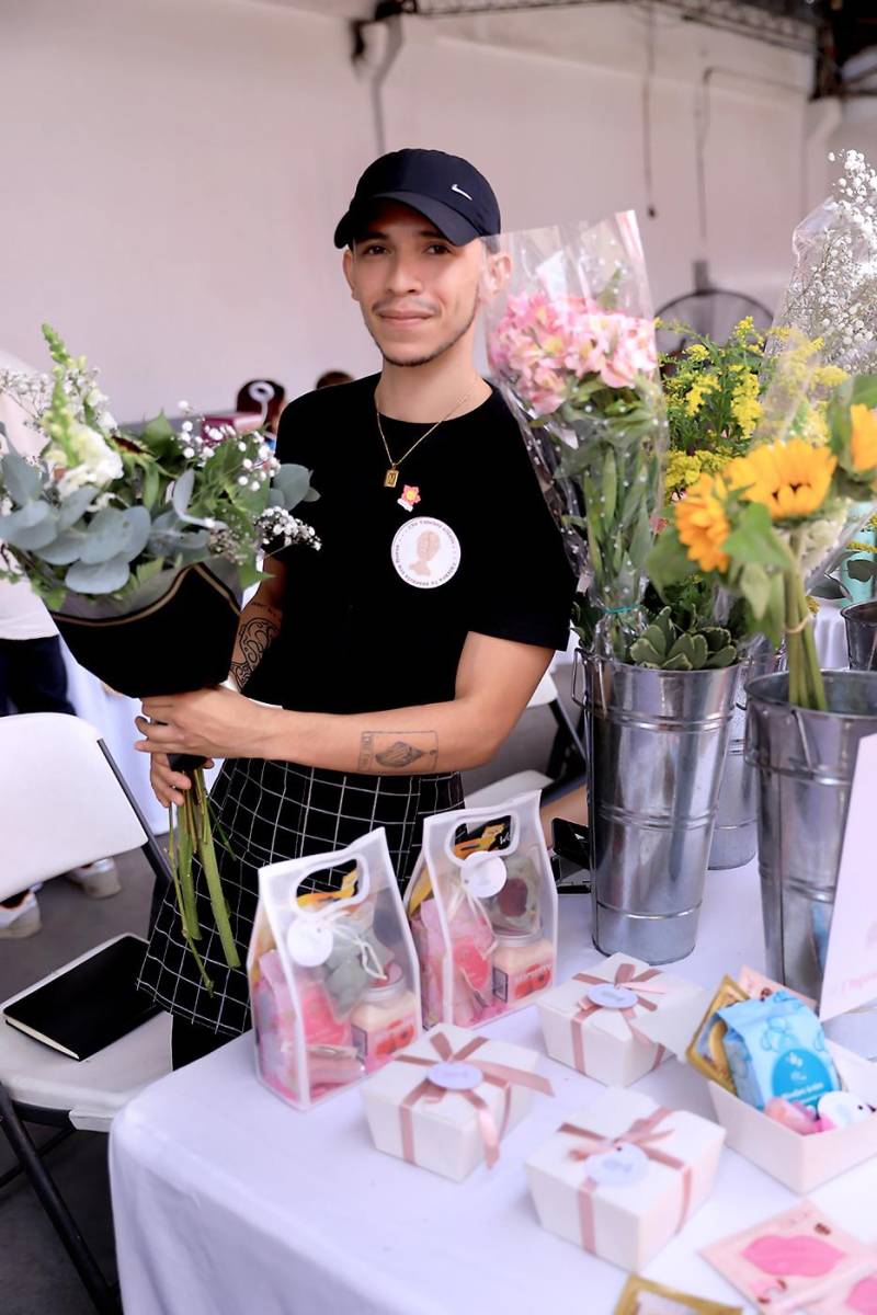 Grupo Flores realizó con éxito Bazar “Creciendo Juntos”