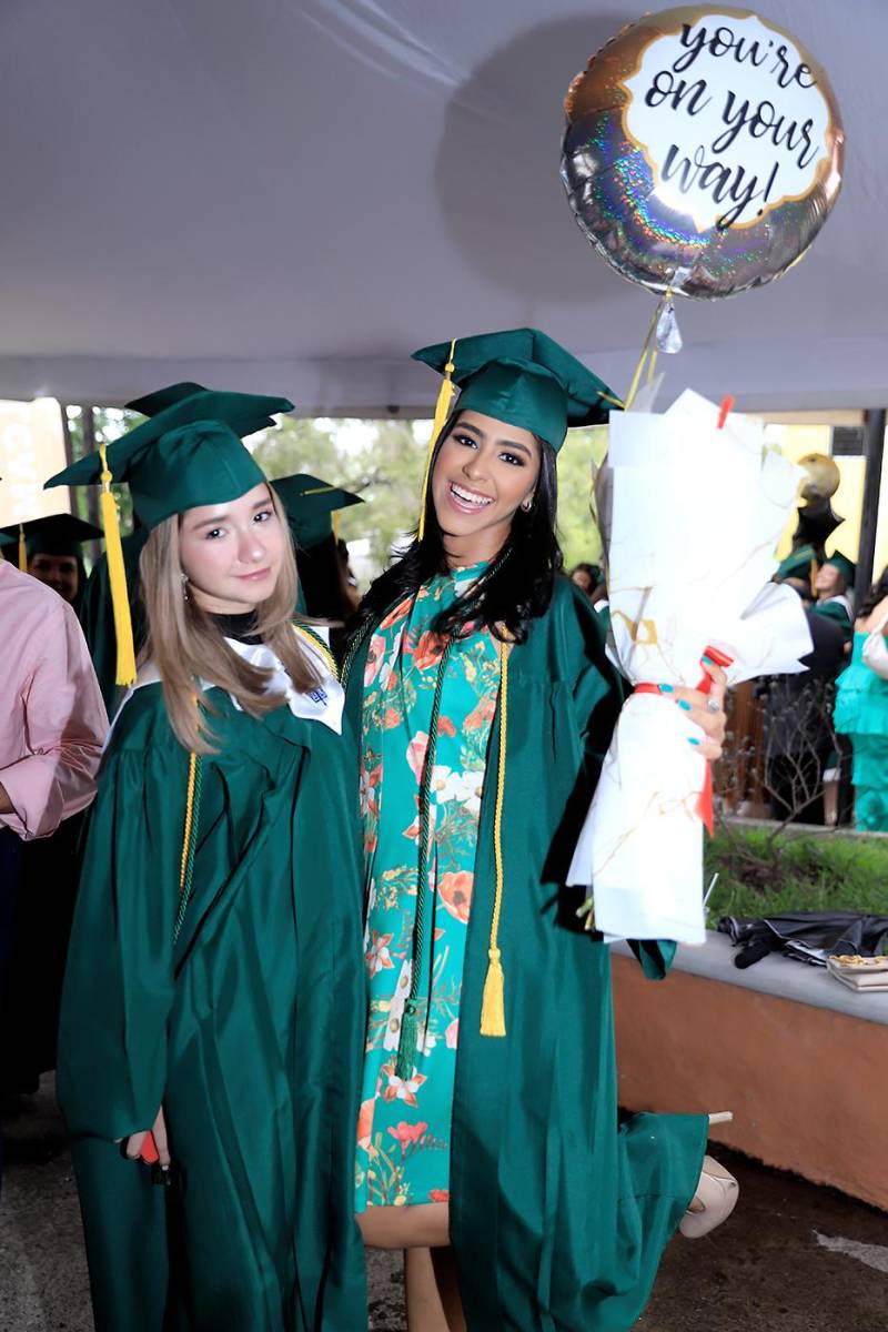 Dominique Reina y Camila Zúniga.