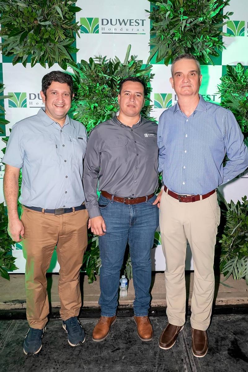 Arturo López, Alvaro Castellanos y Mario Valladares.