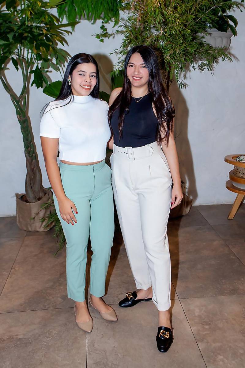Gabriela Paz y Nohely Herrera.