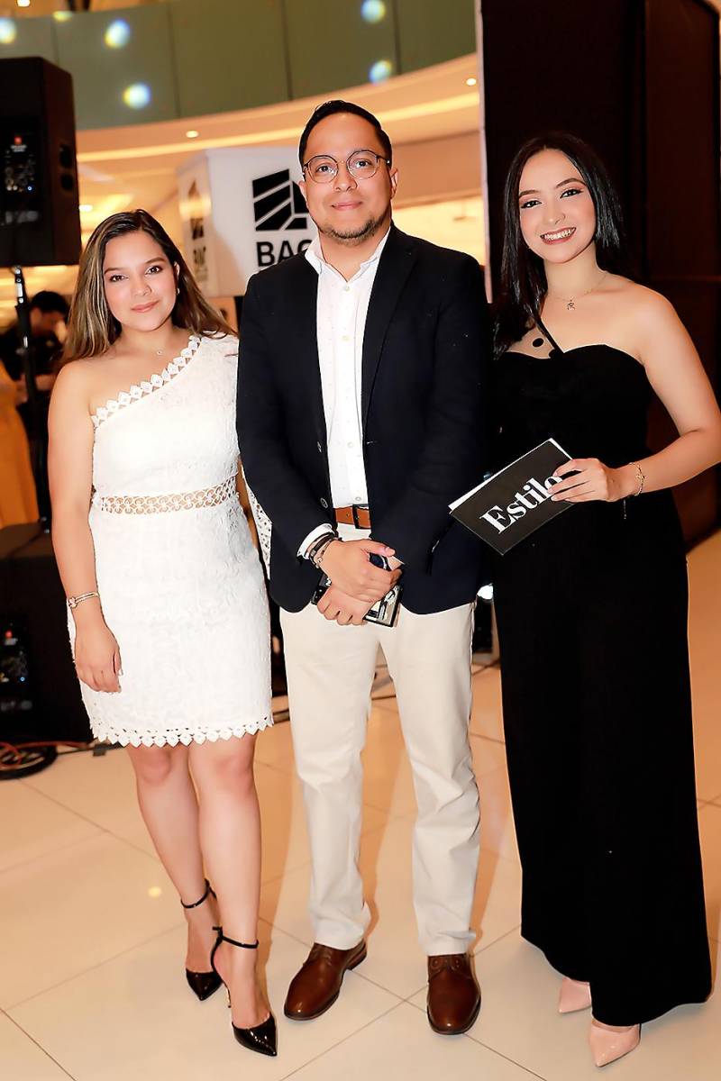 Ana Gómez, Brian López y Evelyn Sosa 