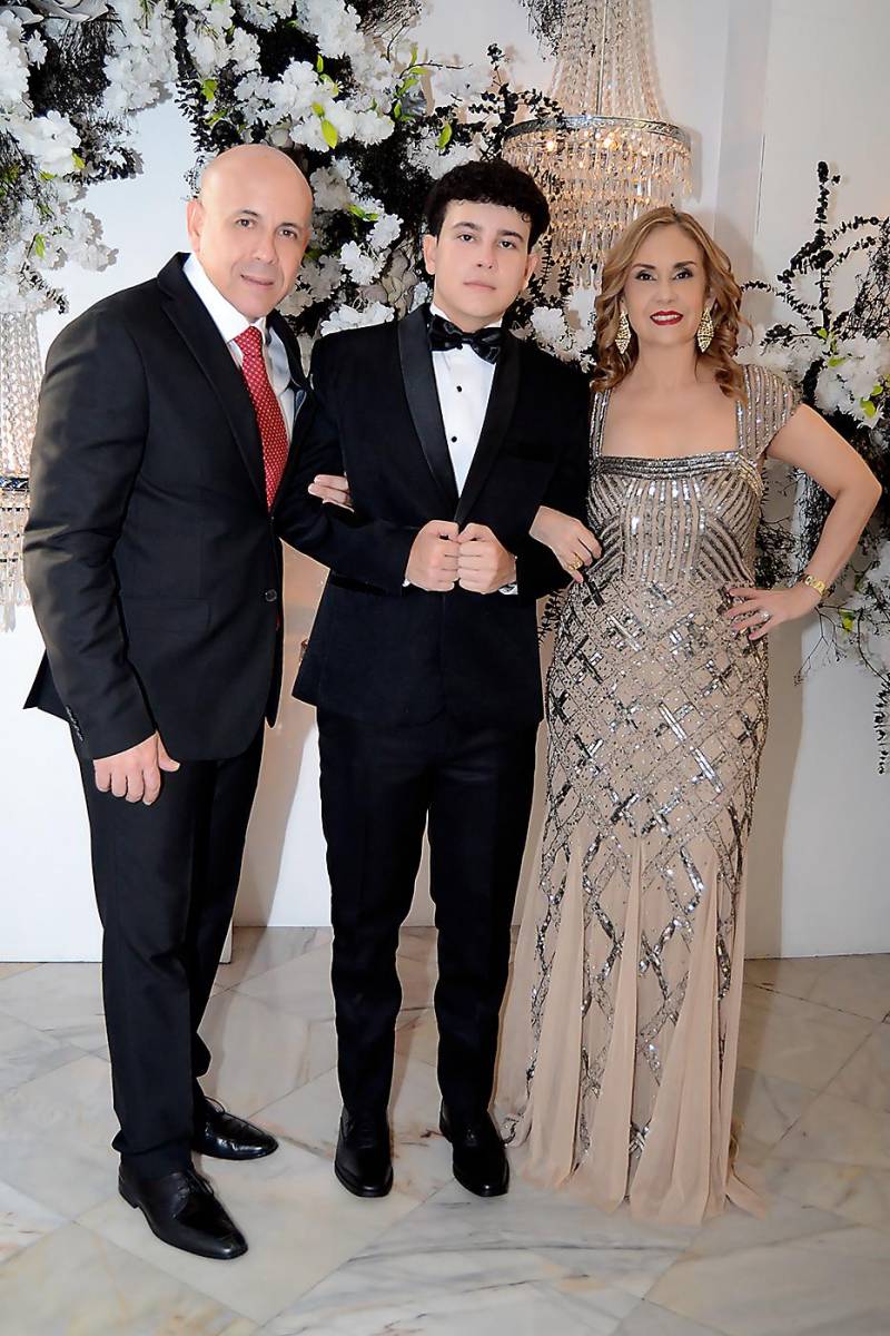 Fiesta de la prom 2024 de la International School of Tegucigalpa