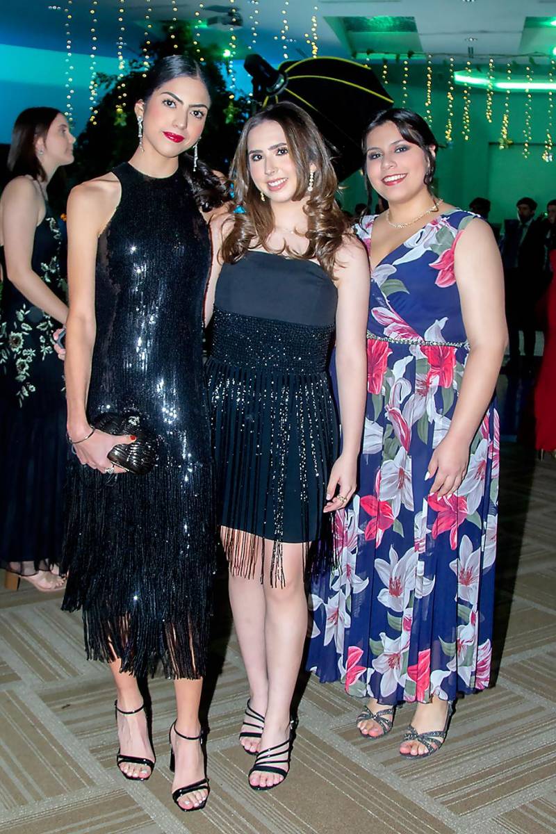 Fabiana Yacaman, Isabella Buezo y Michelle Guevara.
