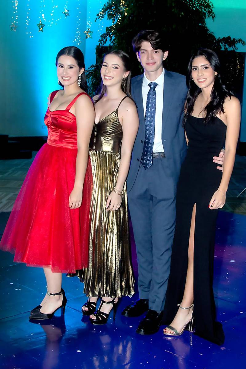 Ana Lucía Morales, Carmela Canahuati, Christian Nehring y Alejandra Ramírez.