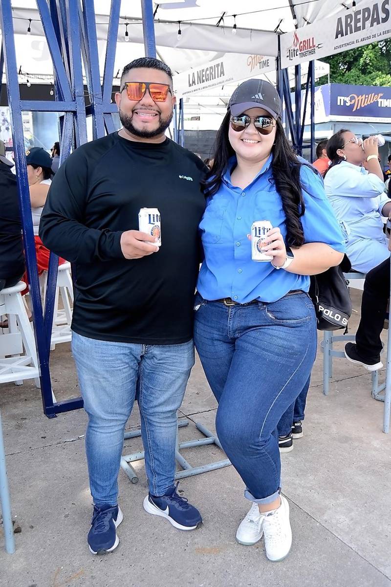 Anuar Velasquez y Claudia Montoya.