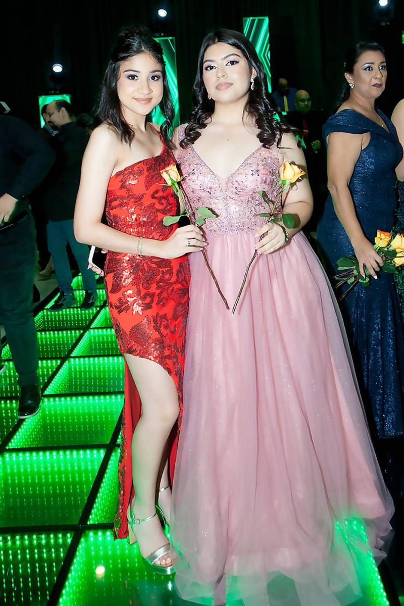 Xamira Cubero y Lissy Villanueva.