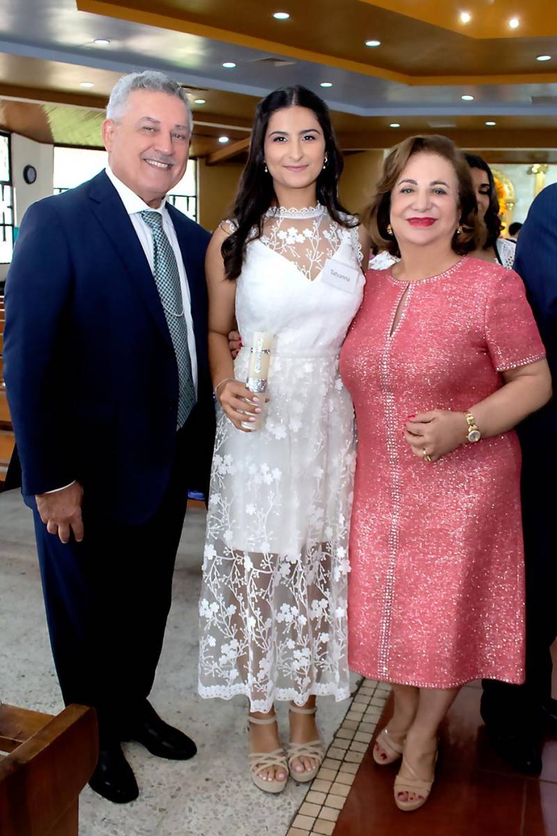 Basilio Fuschich, Tatyanna Bendeck y Suyapa Fuschich.