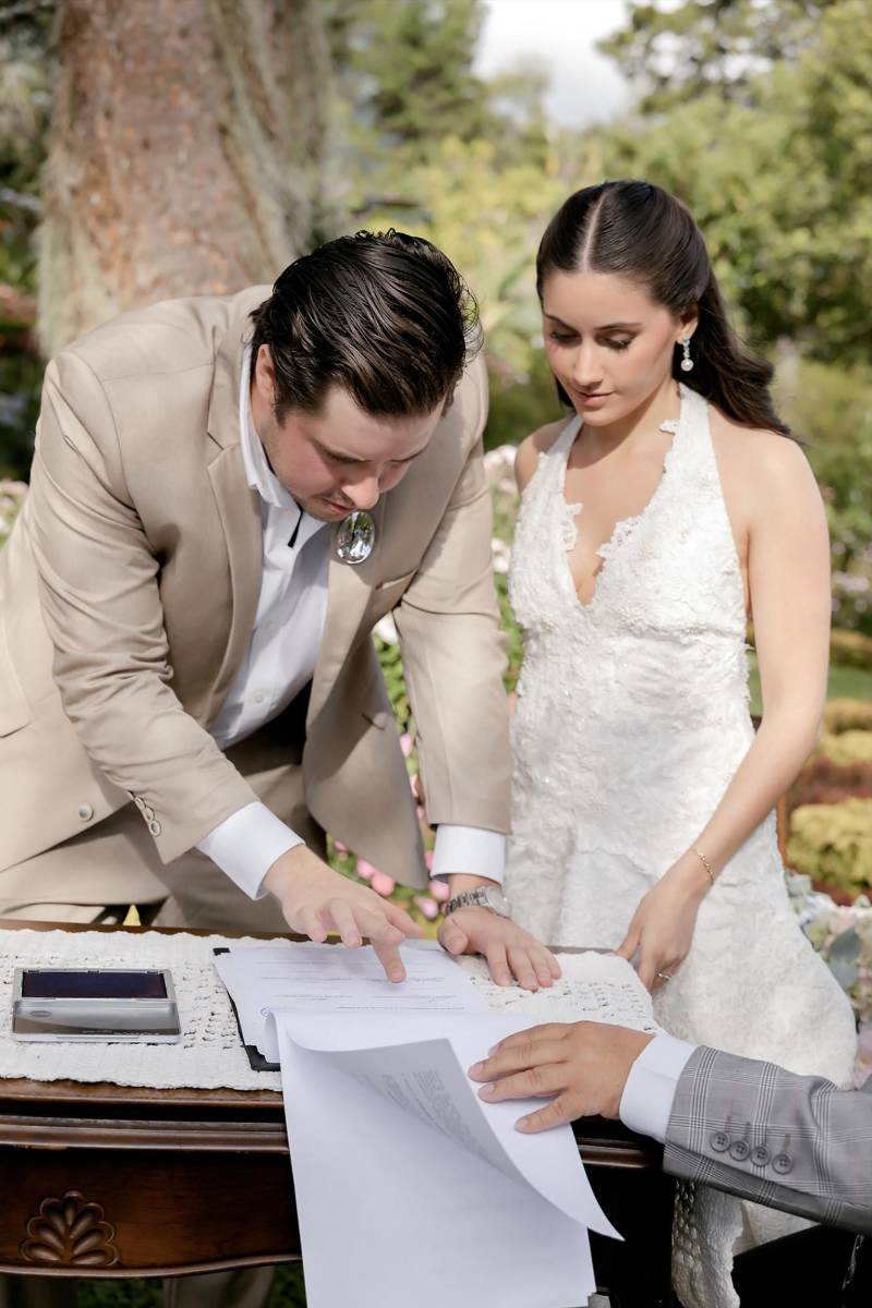 La boda civil de Johannes Müller y Ruth Panayotti