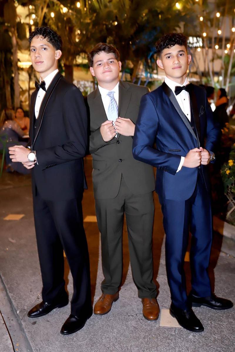 Fiesta de la prom 2025 del Instituto San José del Carmen