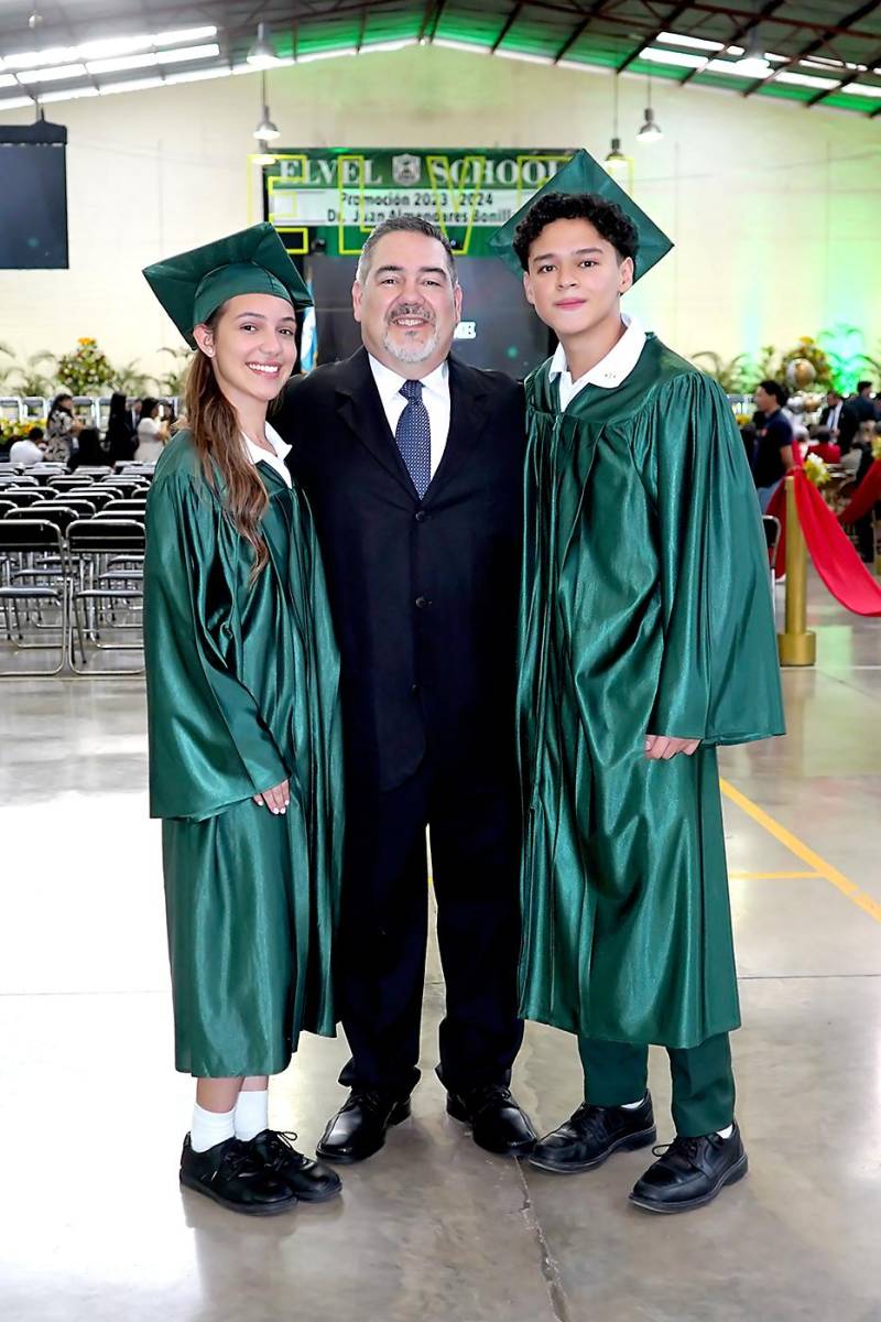 Graduación de los seniors 2024 de Elvel School
