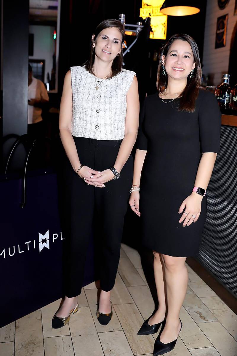 Pamela Cruz y Lila Fúnez.