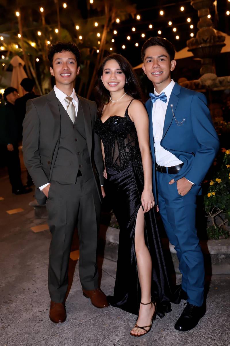 Fiesta de la prom 2025 del Instituto San José del Carmen