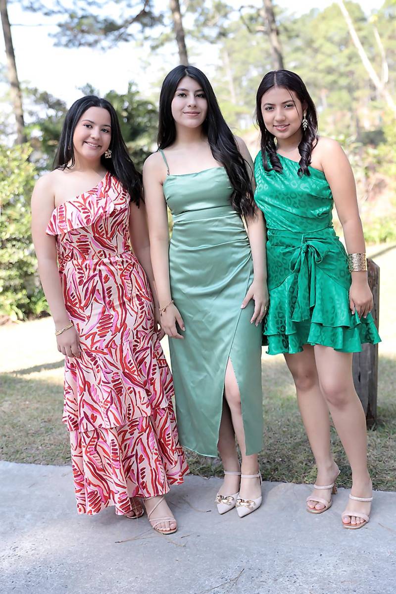 Bianca Trejo, Alejandra Rodríguez y Valeria Flores.