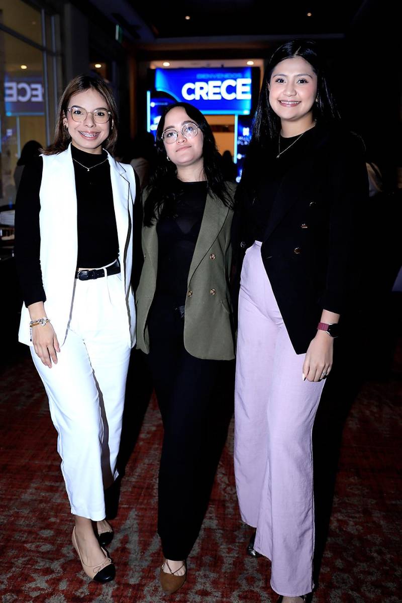 Deyaneira Urquiza, Allison Zelaya y Rocío Núñez.