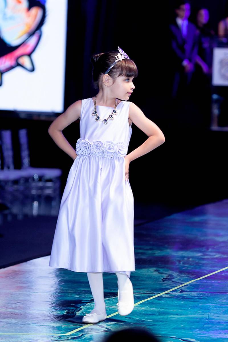 Senior Fashion Show 2026 de la Escuela Internacional Sampedrana, parte 3