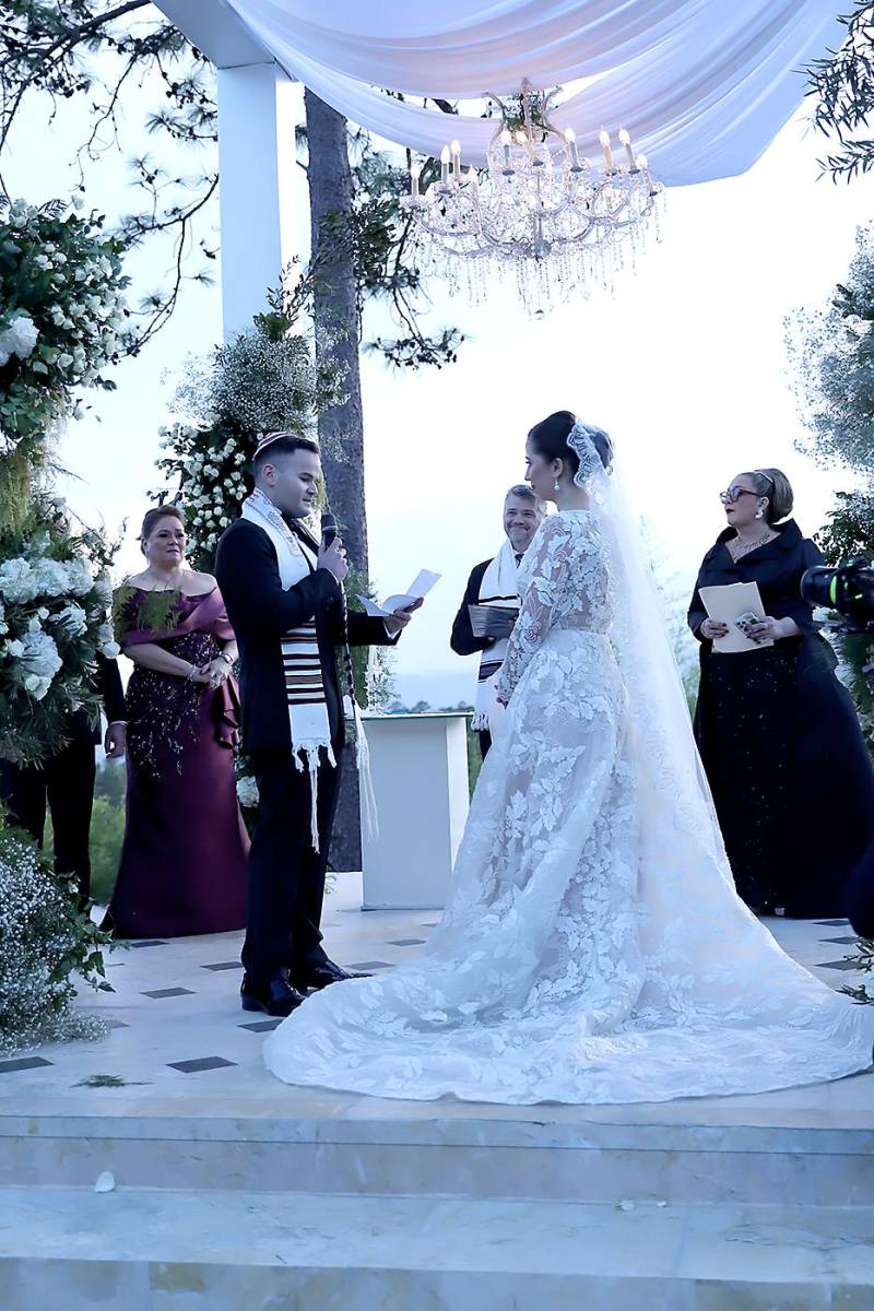 La boda de Iván Wolozny y Jacqueline Bográn