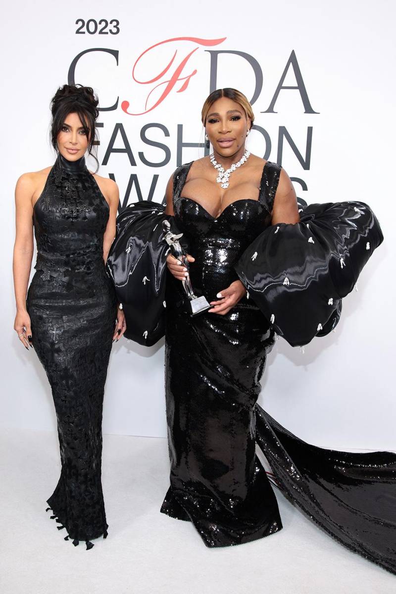 Serena Williams, galardonada con el Fashion Icon Award con Kim Kardashian