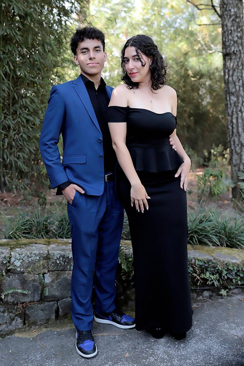 Engell Trejo y Sharon Barahona.