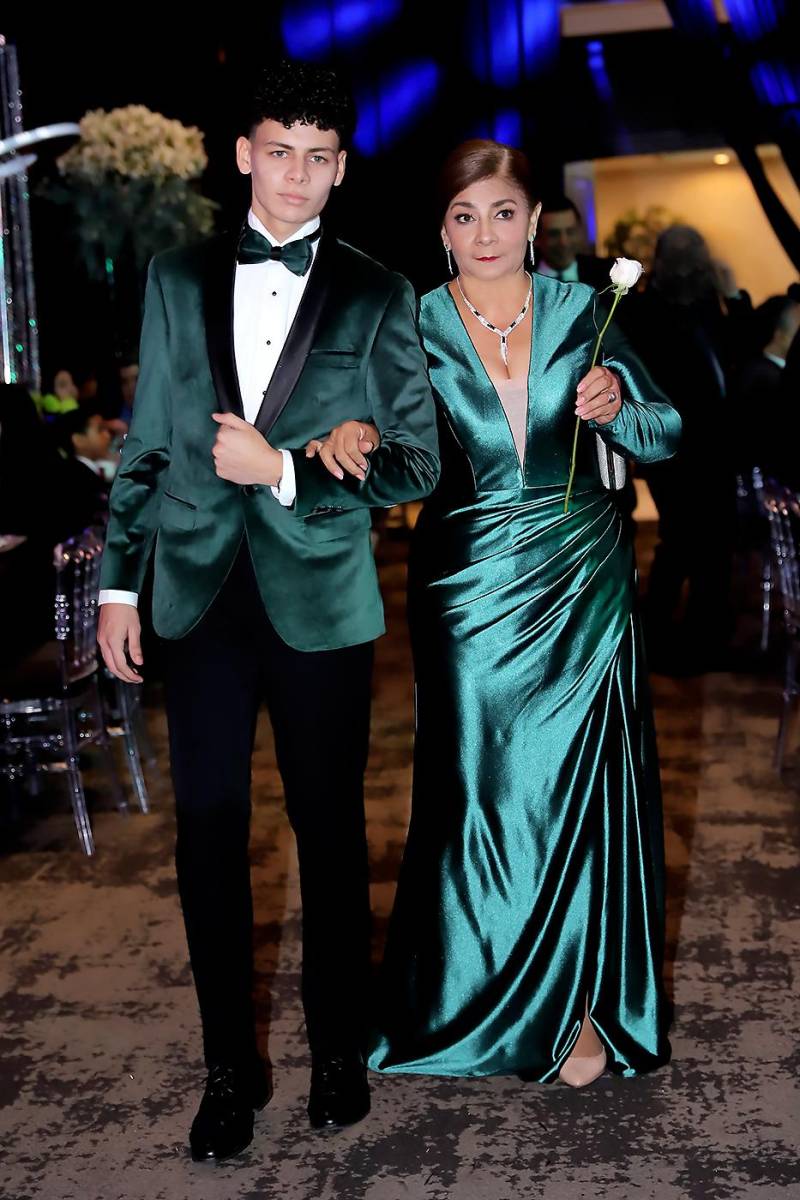 Carlos Miguel Osorio con Amanda Flores