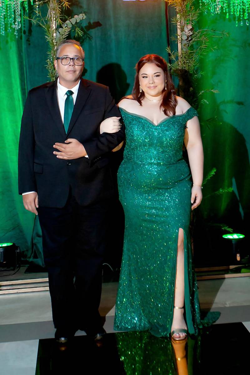 Wilfredo Hall y su hija María Victoria 