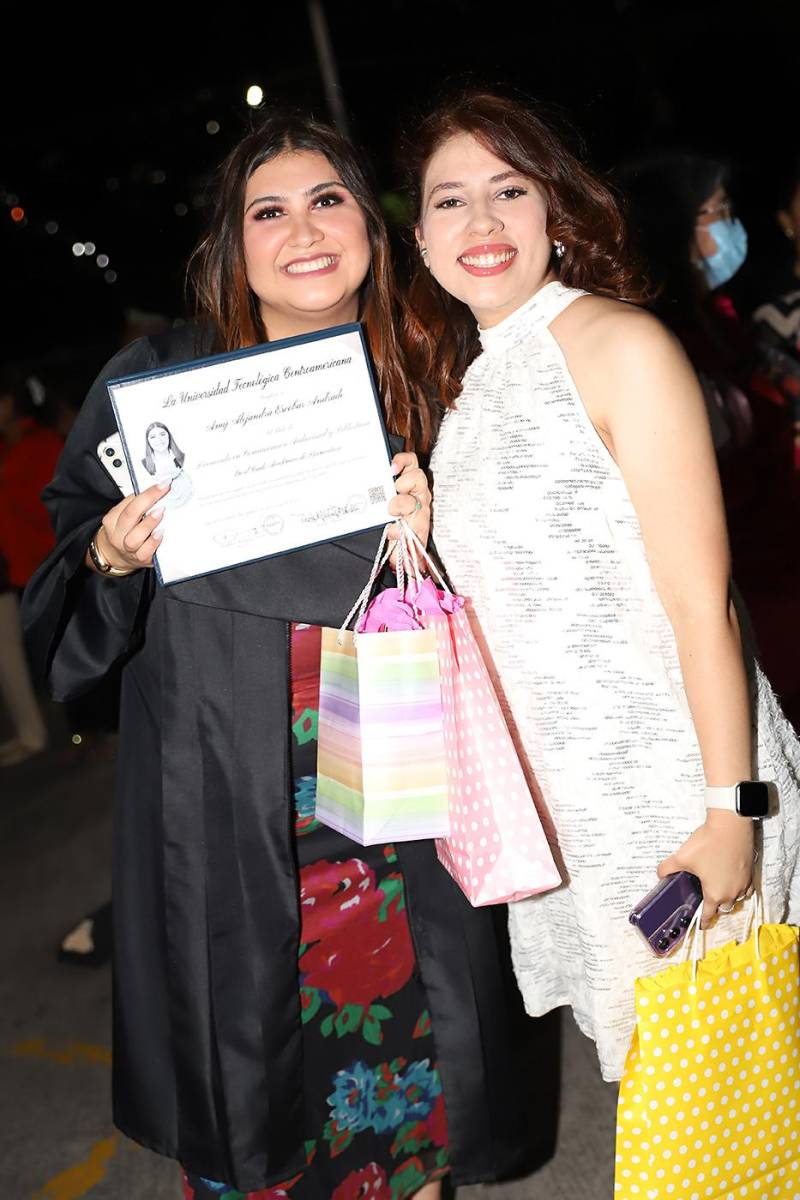 Graduaciones de Pregrado de UNITEC TGU 2025