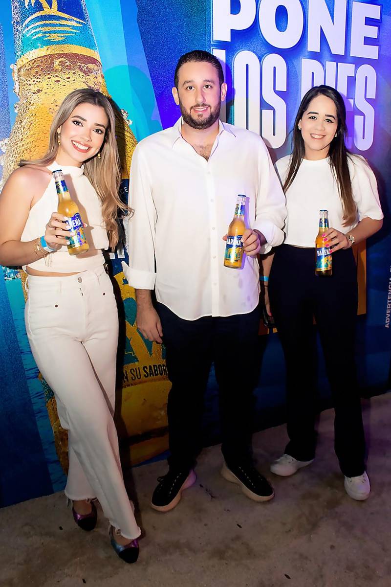 Lilian Pineda, Rodrigo Pineda y Elizabeth Martínez.