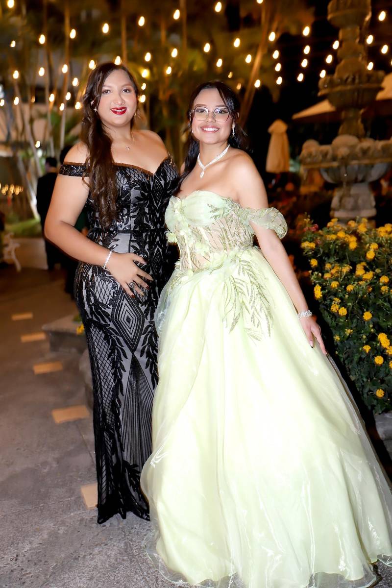 Fiesta de la prom 2025 del Instituto San José del Carmen