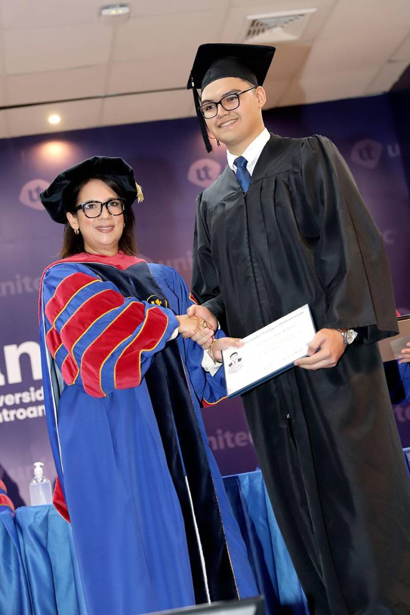 Graduaciones de Pregrado de UNITEC TGU 2025
