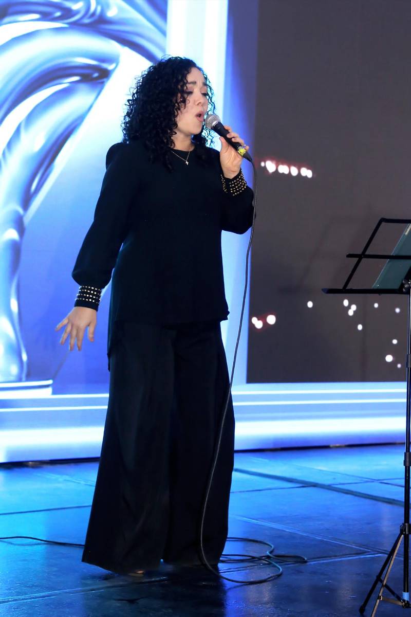 Shirley Paz. 