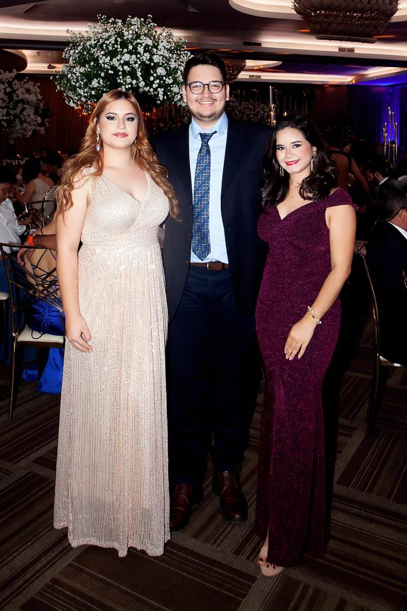  Lilian Enamorado, Edwin Noriega y Gabriela Paz